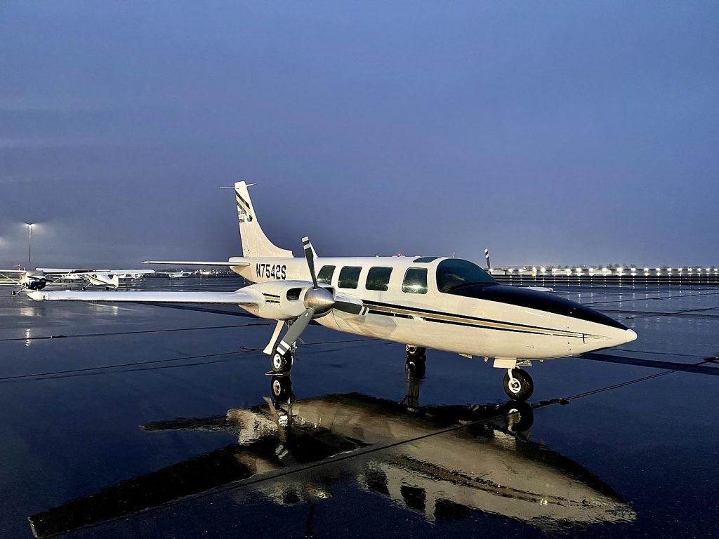 Puerto Rico Piper Aerostar 600 Charter