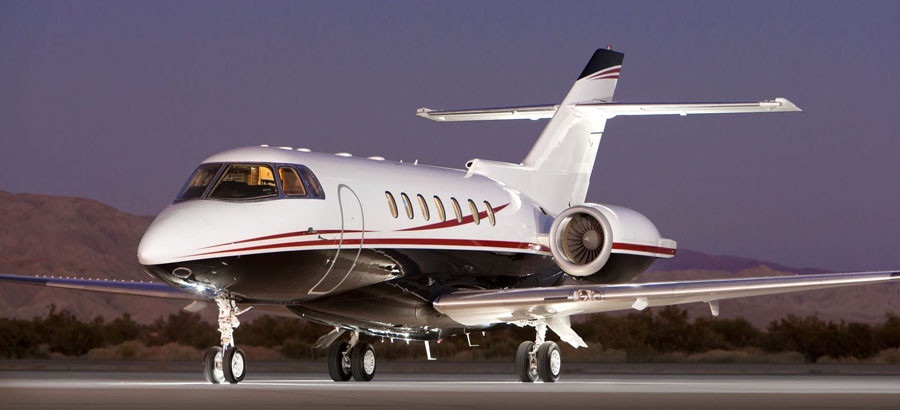 Hawker 1000 super midsize jet for Puerto Rico charter